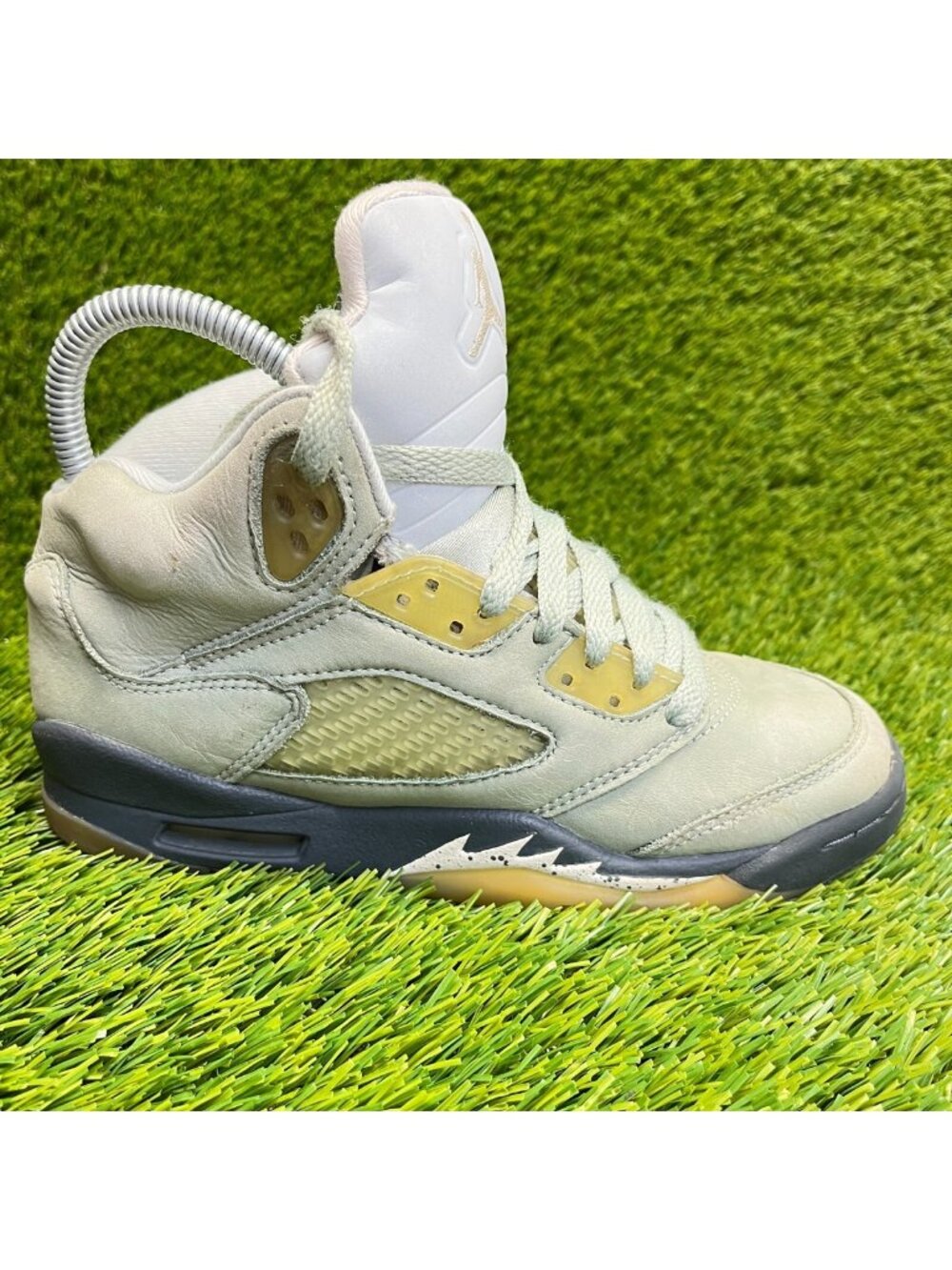 Nike Air Jordan 5 Retro Jade Horizon Boys Size 3.5Y Basketball Shoes Sneakers